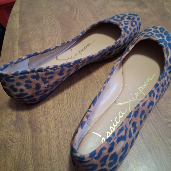 Jessica Simpson Leopard Print Flats - Picture 2 of 7
